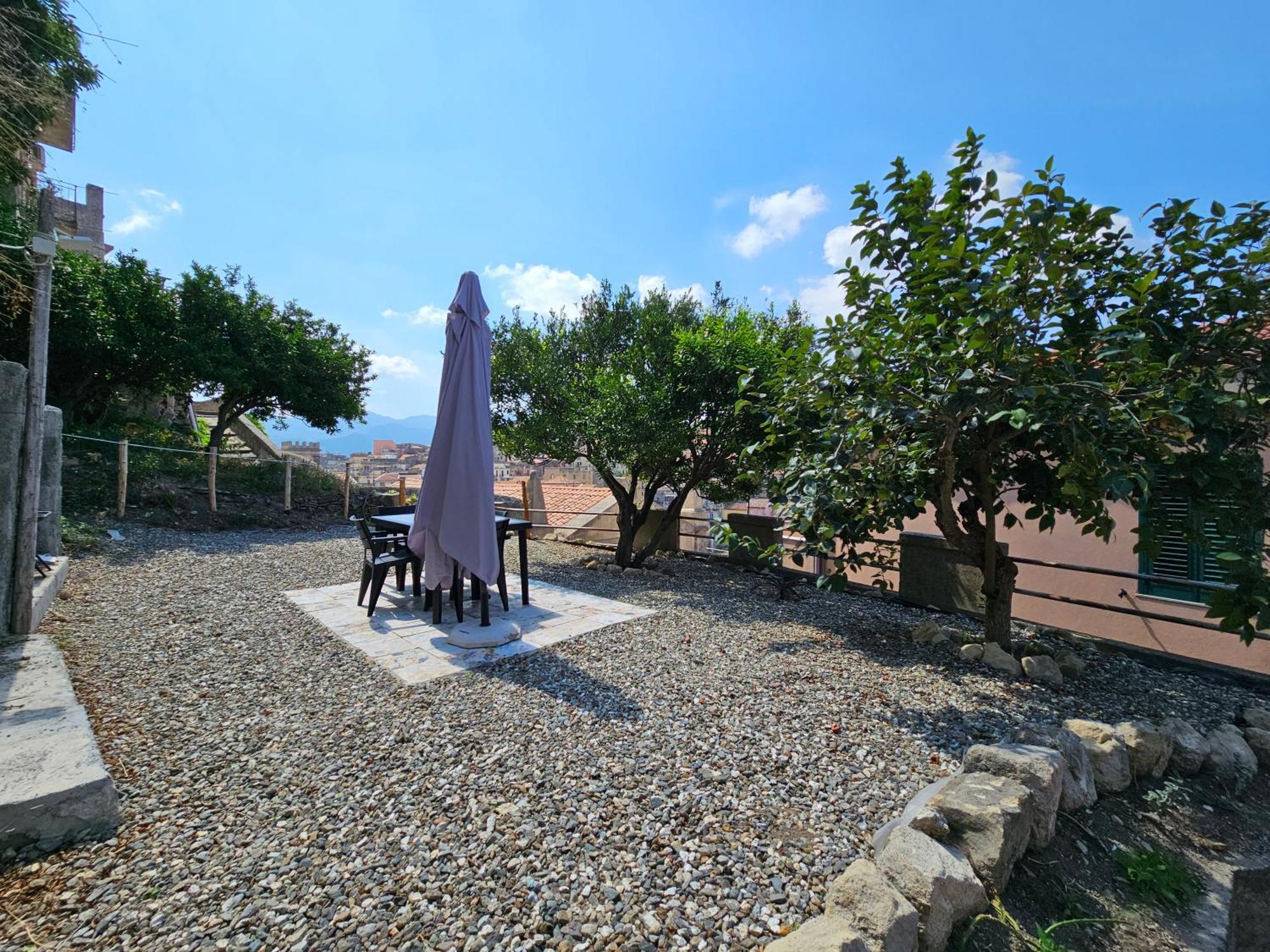 Portaterra - Spaziosa Casa Con Bella Vista E Giardino Monforte San Giorgio Eksteriør bilde